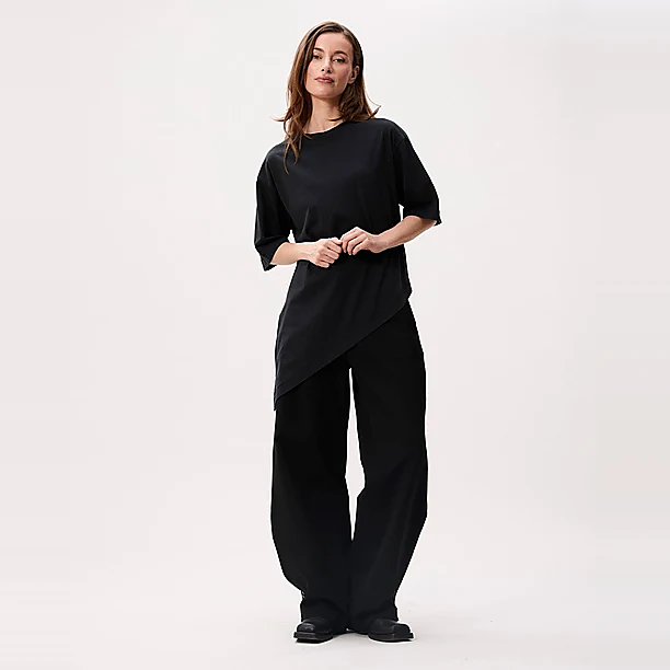 Asymmetric Tshirt Zwart