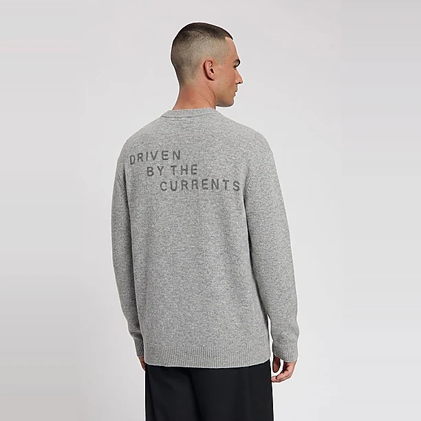 DANU KNITTED CHREWNECK WITH ARTWORK Grijs