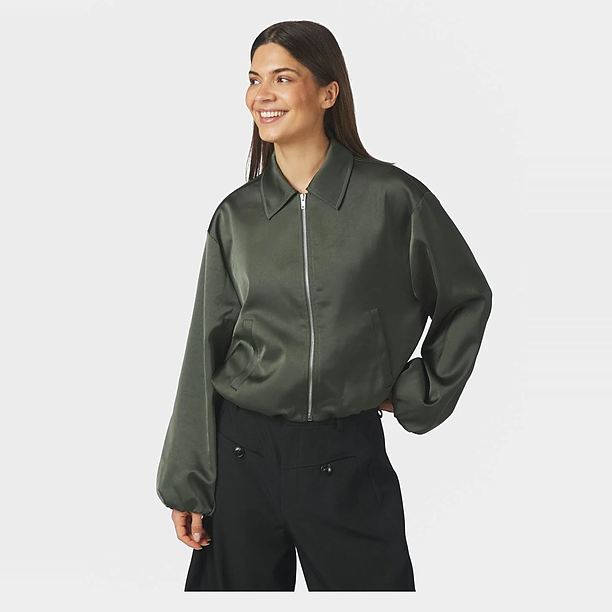 DENIELLE HEAVY SATEEN JACKET Groen