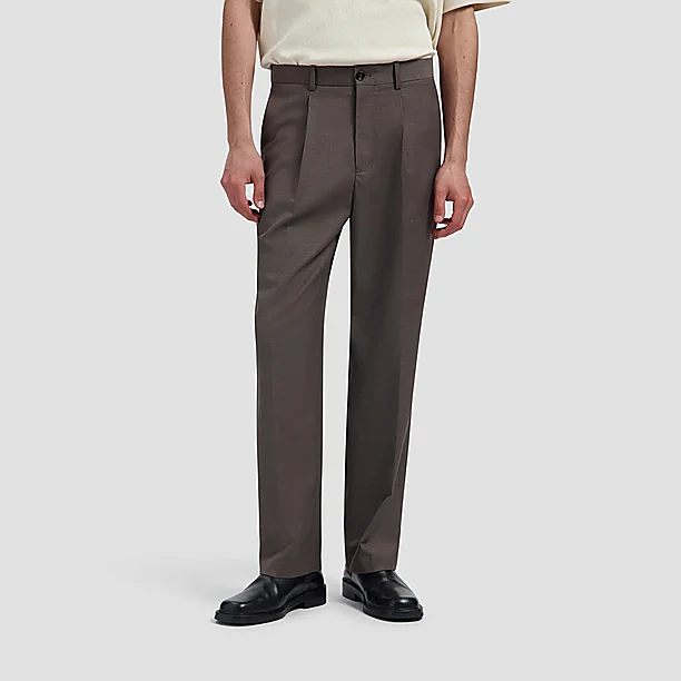 REGULAR WOOL PLEATED PANT Licht Bruin