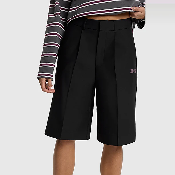 WOVEN BERMUDA Zwart