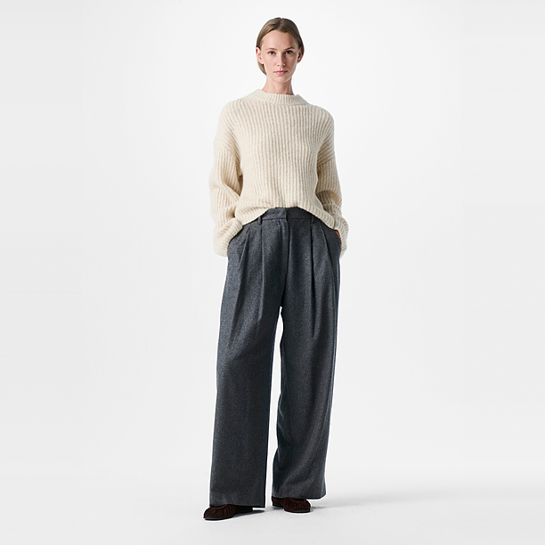 LLAMA CHUNKY SWEATER Off White