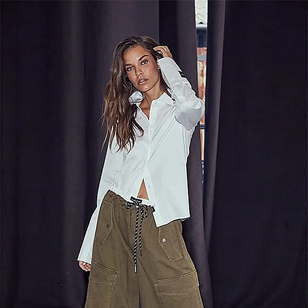 PULL ON CARGO BERMUDAS Groen