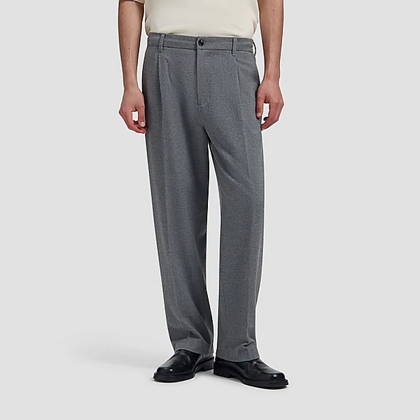 REGULAR PLEATED PANT