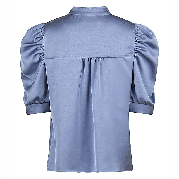 ROELLA HEAVY SATEEN BLOUSE Licht Blauw