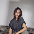 ROMIE ACID PLEAT TEE Zwart